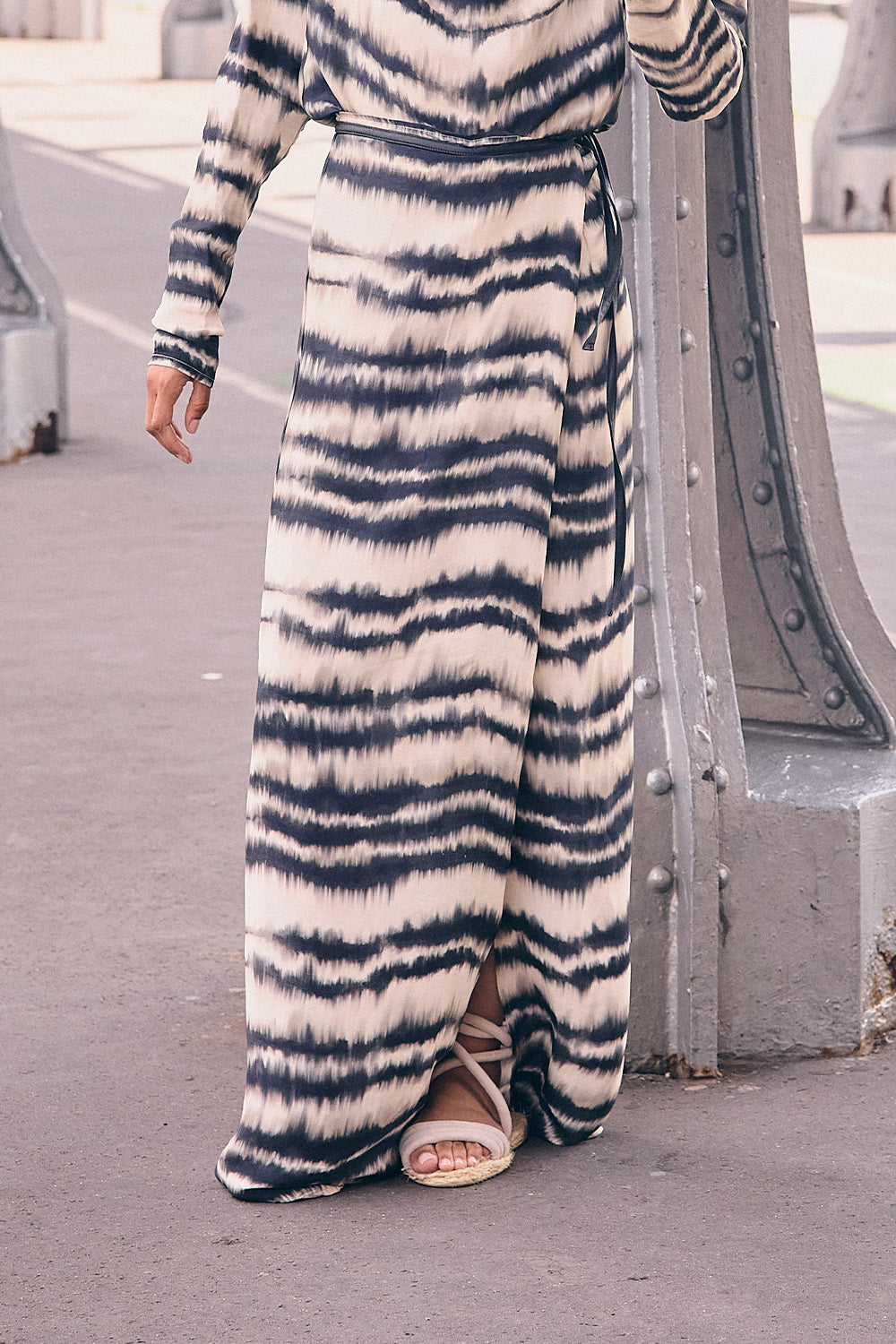 Falda New Katya Ivory Negro Tie-Dye