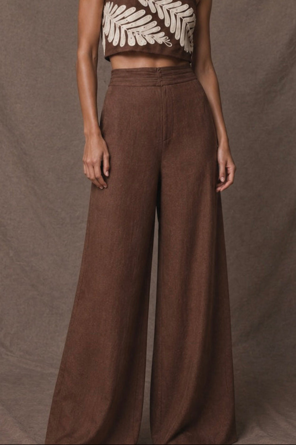 PANTALON BURGOS BORDADO CAFÉ