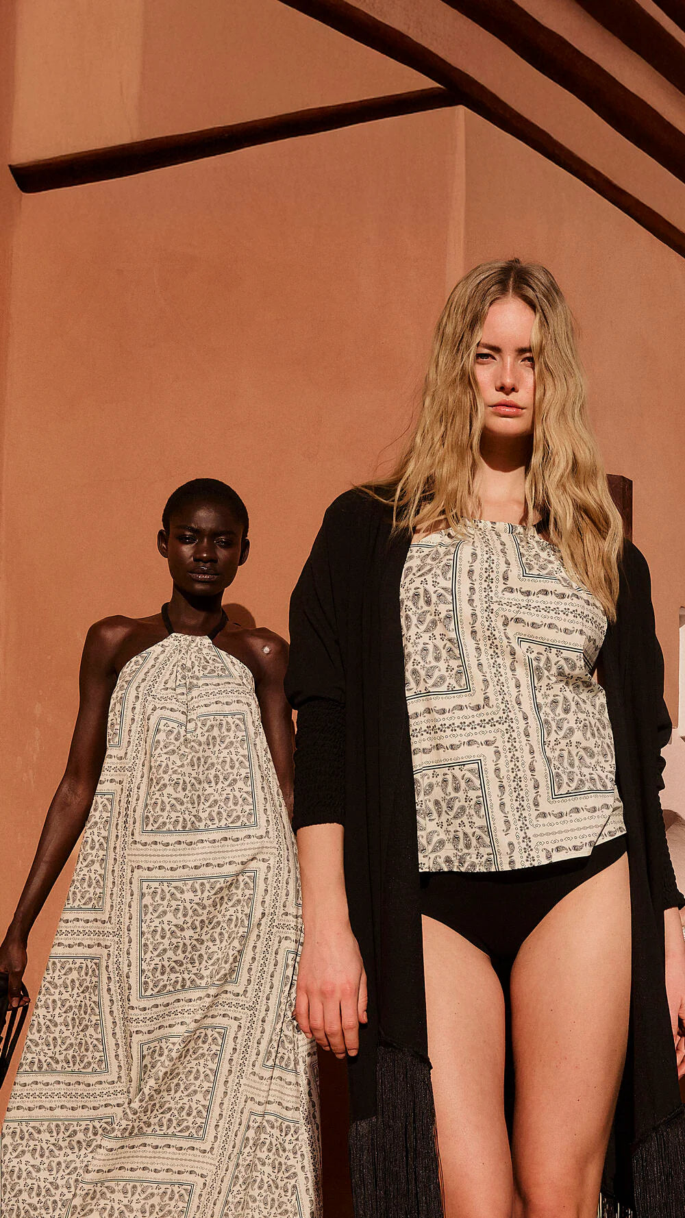 Blusa baia print negro natural