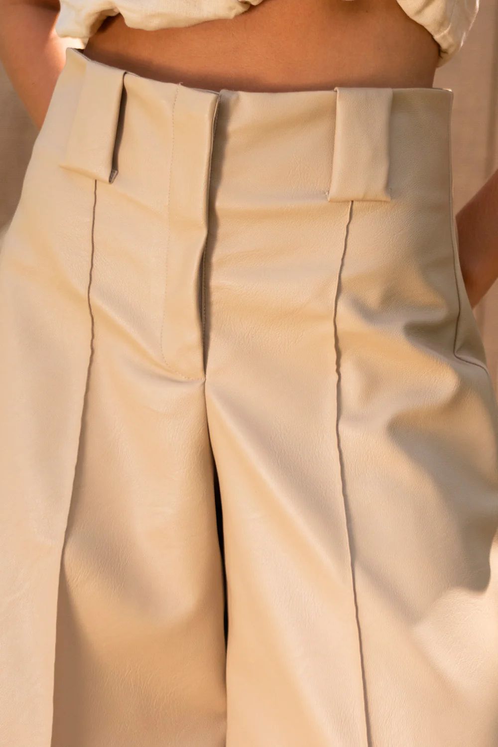 PANTALON NEW PAULETTE BEIGE CUERINA