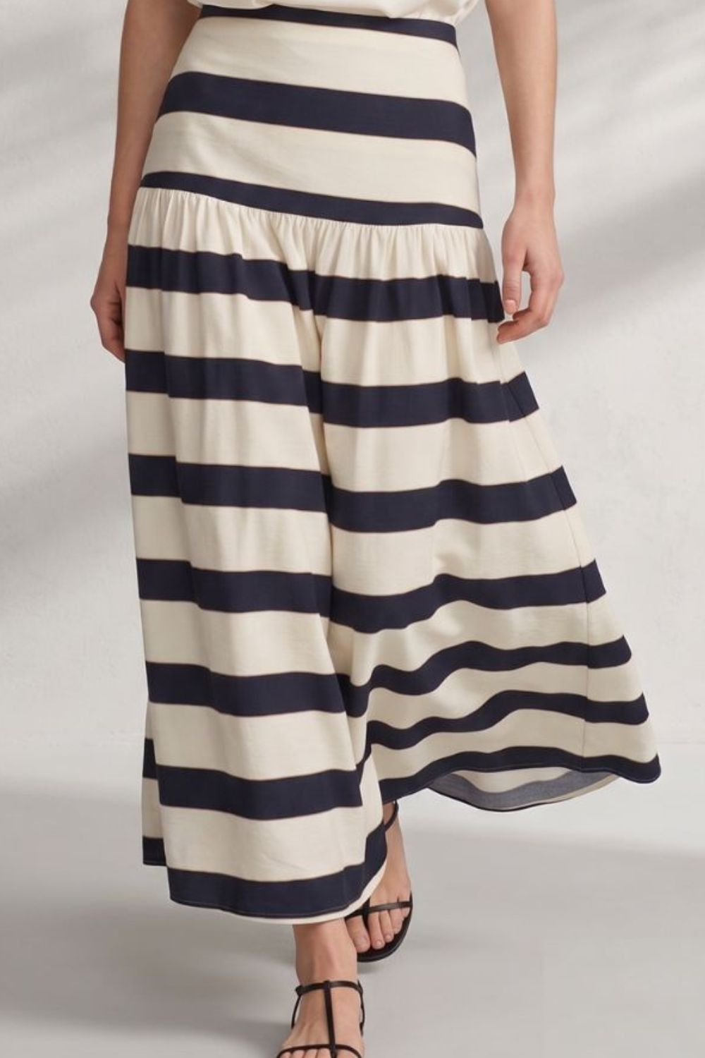 Falda Andalucia Ivory Navy